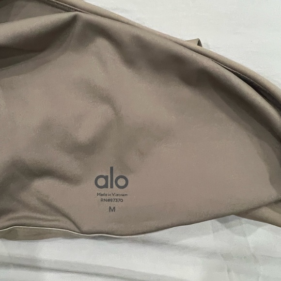 Alo Top - Picture 3 of 3